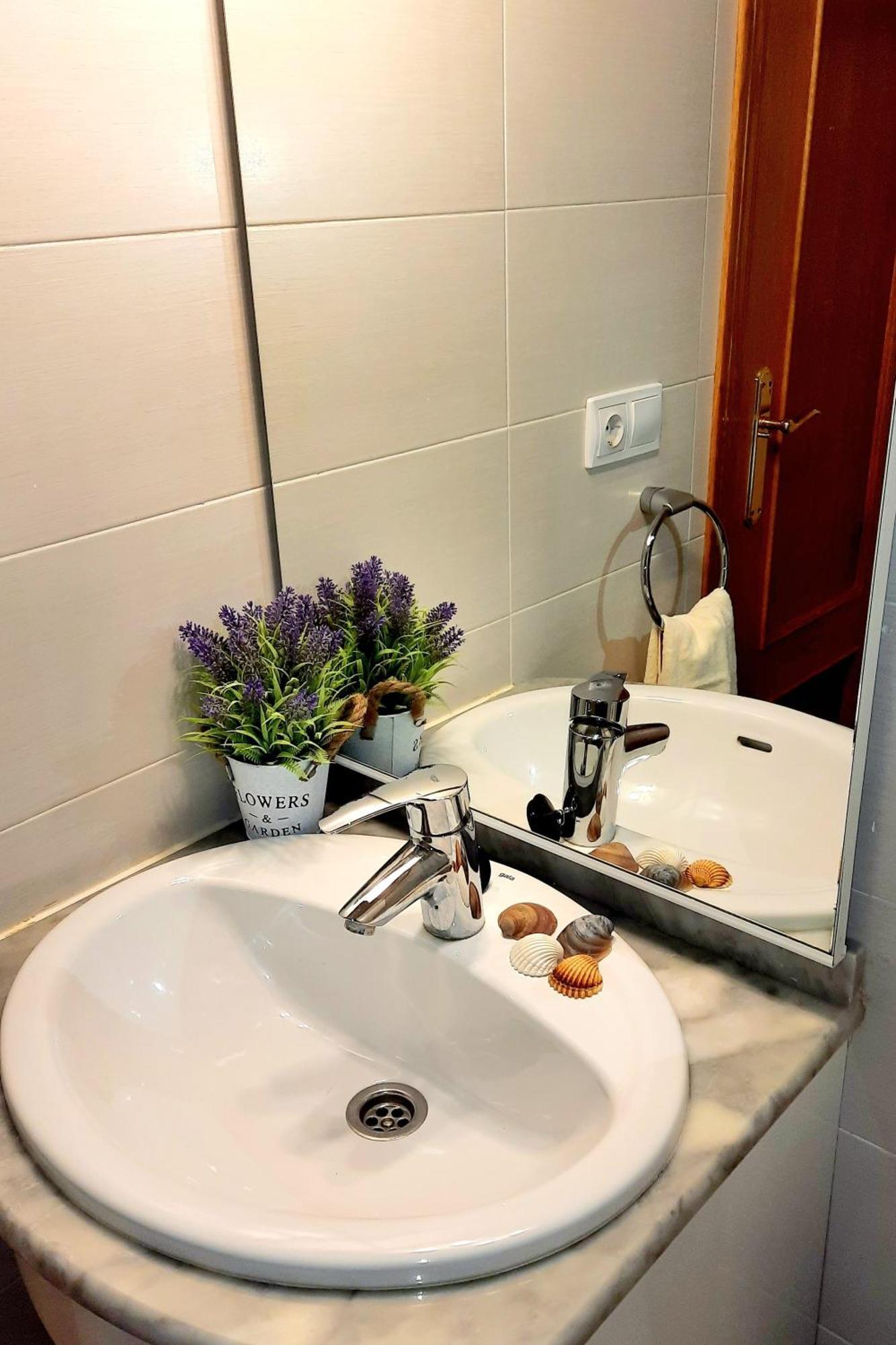 Sunny Apartment Daimus Bilik gambar